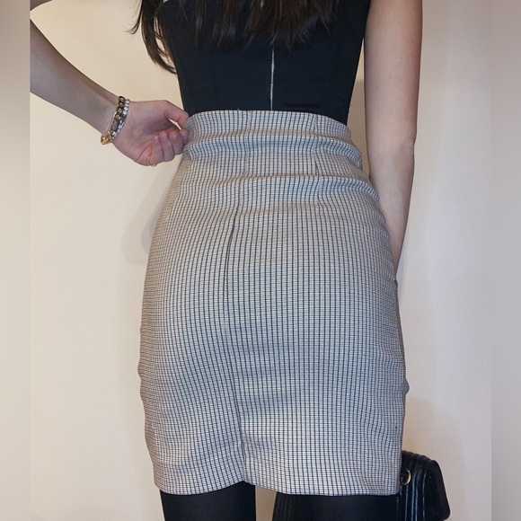 Dynamite skirt - Picture 2 of 2